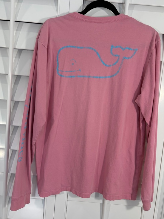 Vineyard Vines Other - Vineyard Vines 100% Cotton Unisex LongSleeve Pocket Tee Signature Whale Logo (M)